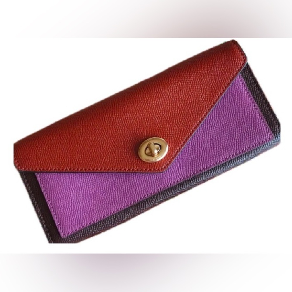 Coach Slim Envelope Clutch Wallet
Crossbody With Chain In Colorblock
C1909